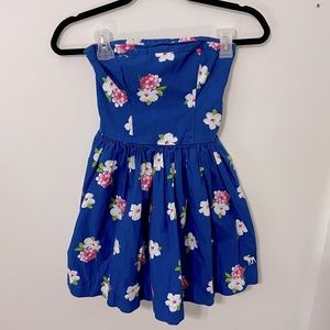 Abercrombie & Fitch Blue Floral Strapless Dress - Size Small